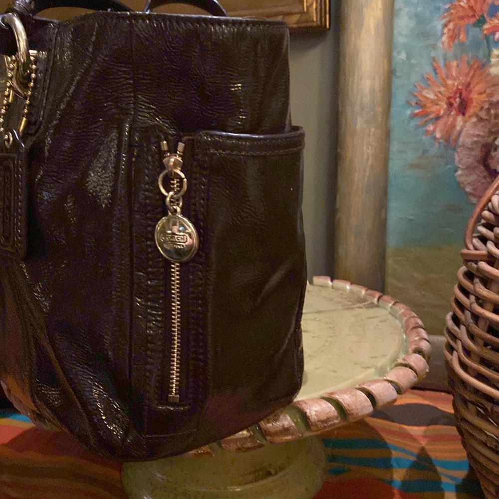 COACH GALLERY BROWN PATENT LEATHER HANDBAG Shoulder Bag - Picture 4 of 16